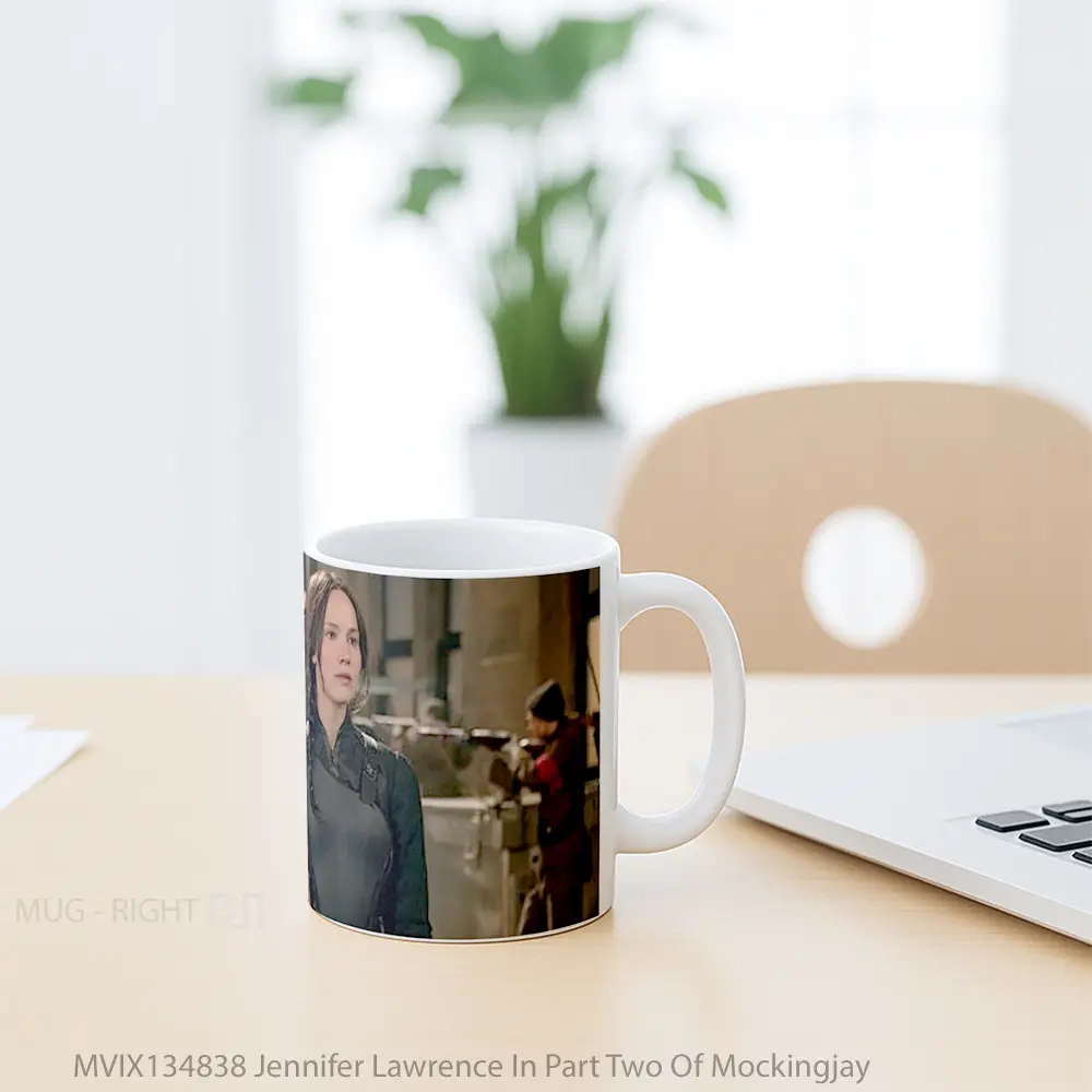 Mug Jennifer Lawrence In Part Two Of Mockingjay Gelas Keramik Unik - All-side / Desain