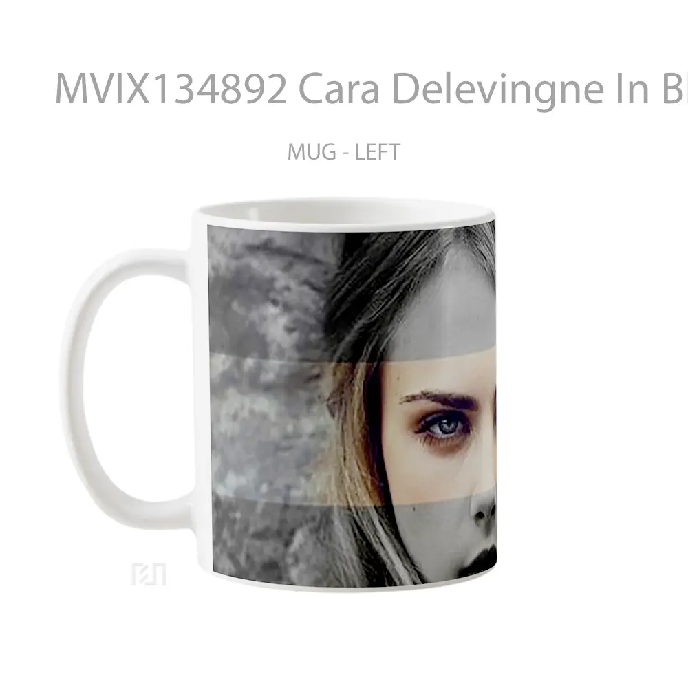 Mug Cara Delevingne In Black And White And In Color Gelas Keramik Unik - All-side / Desain