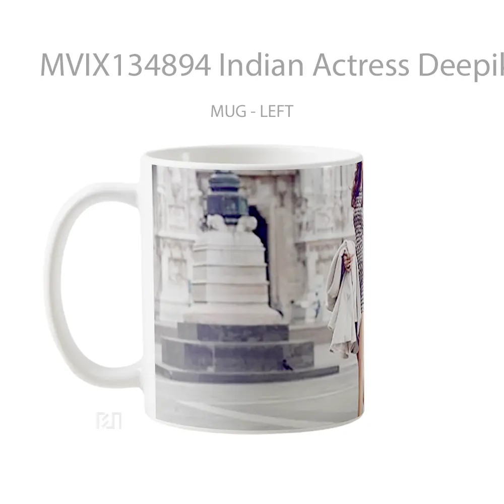 Mug Indian Actress Deepika Padukone Gelas Keramik Unik - All-side / Desain
