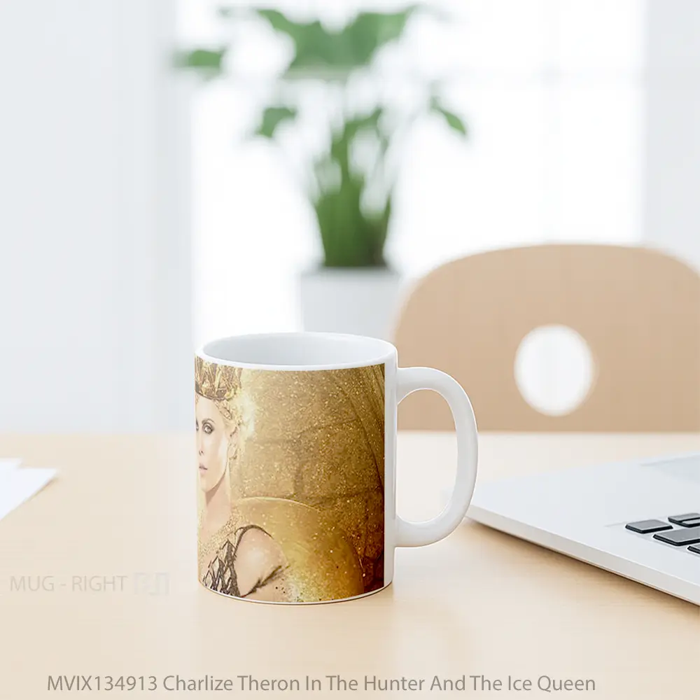 Mug Charlize Theron In The Hunter And The Ice Queen Gelas Keramik Unik - All-side / Desain