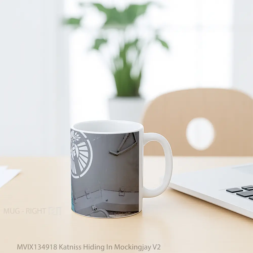 Mug Katniss Hiding In Mockingjay V2 Gelas Keramik Unik - All-side / Desain