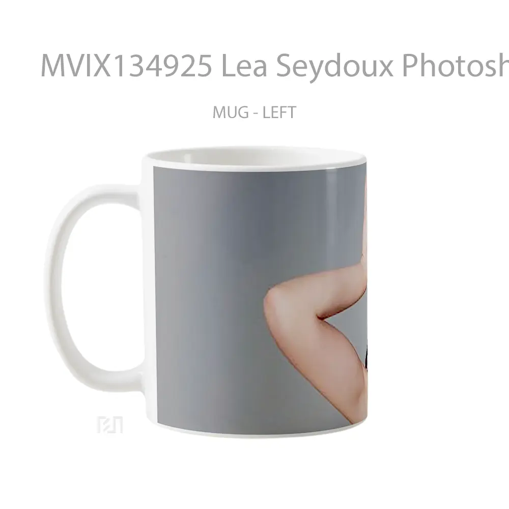 Mug Lea Seydoux Photoshoot Gelas Keramik Unik - All-side / Desain