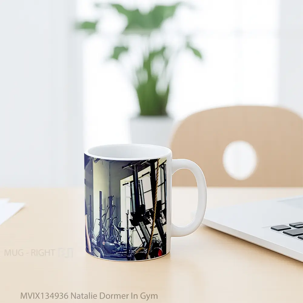 Mug Natalie Dormer In Gym Gelas Keramik Unik - All-side / Desain