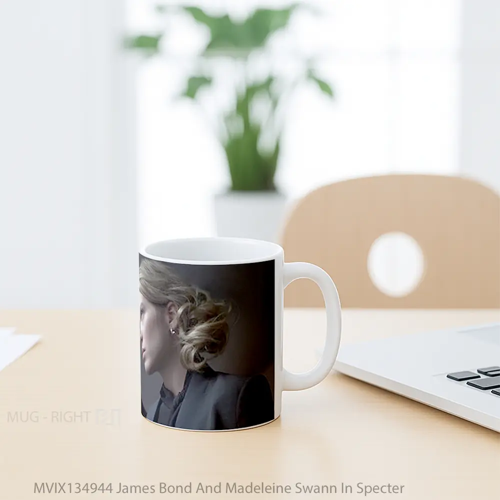 Mug James Bond And Madeleine Swann In Specter Gelas Keramik Unik - All-side / Desain