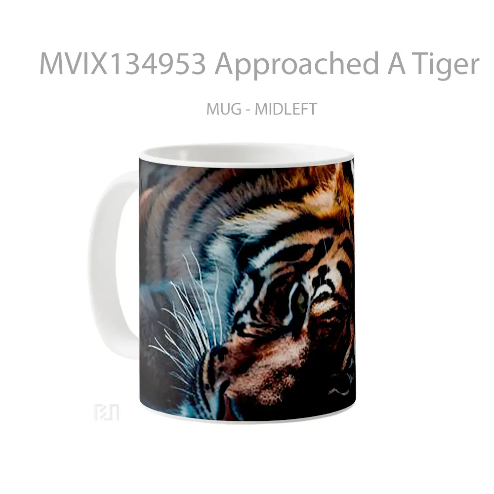 Mug Approached A Tiger Gelas Hewan Lucu - All-side / Desain