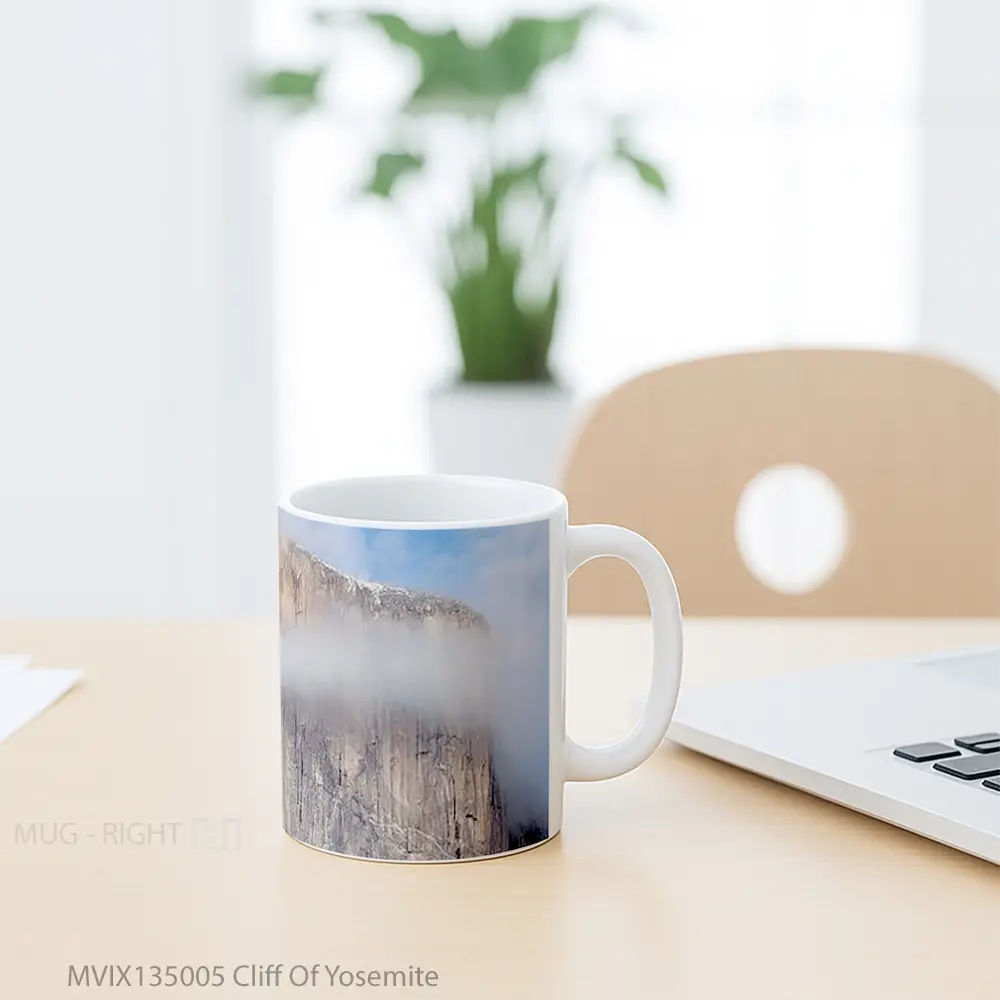 Mug Cliff Of Yosemite Gelas Keramik Unik - All-side / Desain