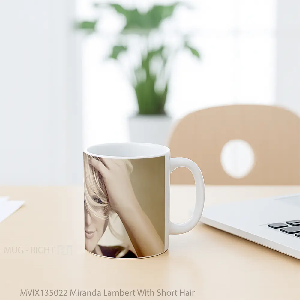 Mug Miranda Lambert With Short Hair Gelas Keramik Unik - All-side / Desain