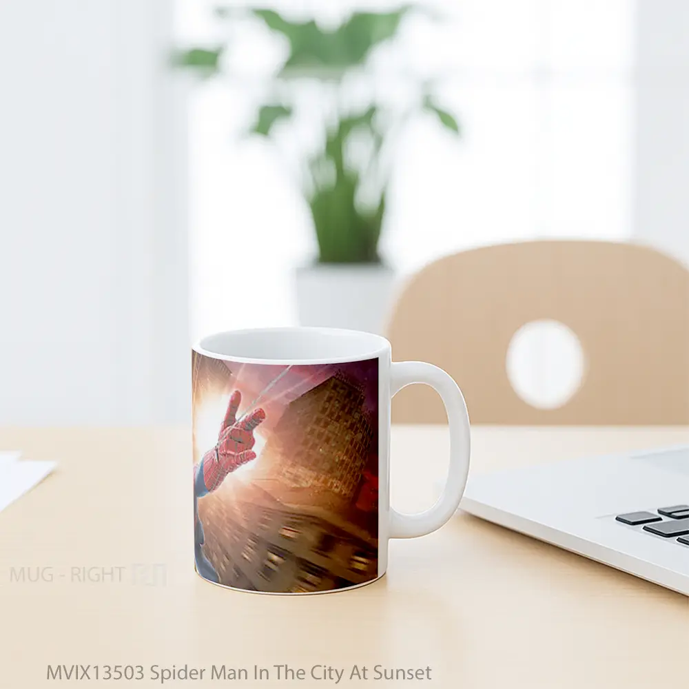 Mug Spider Man In The City At Sunset Gelas Superhero - All-side / Desain