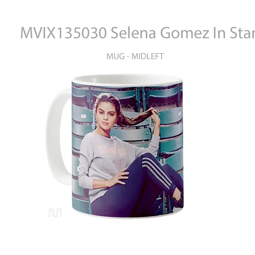 Mug Selena Gomez In Stands Gelas Selebriti - All-side / Desain