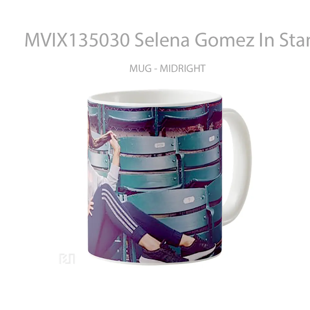 Mug Selena Gomez In Stands Gelas Selebriti - All-side / Desain