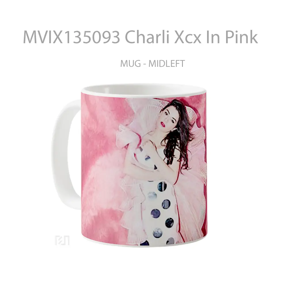 Mug Charli Xcx In Pink Gelas Keramik Unik - All-side / Desain