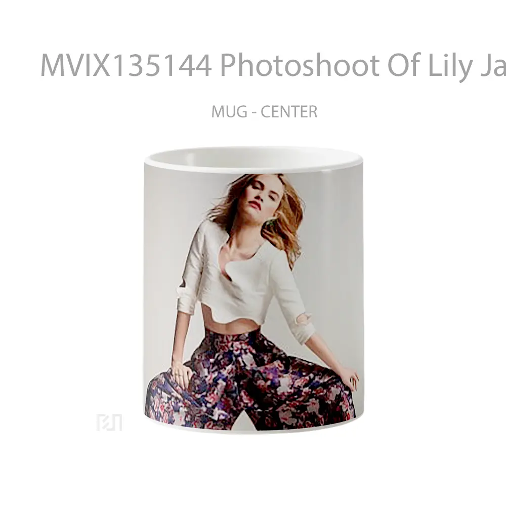 Mug Photoshoot Of Lily James Gelas Keramik Unik