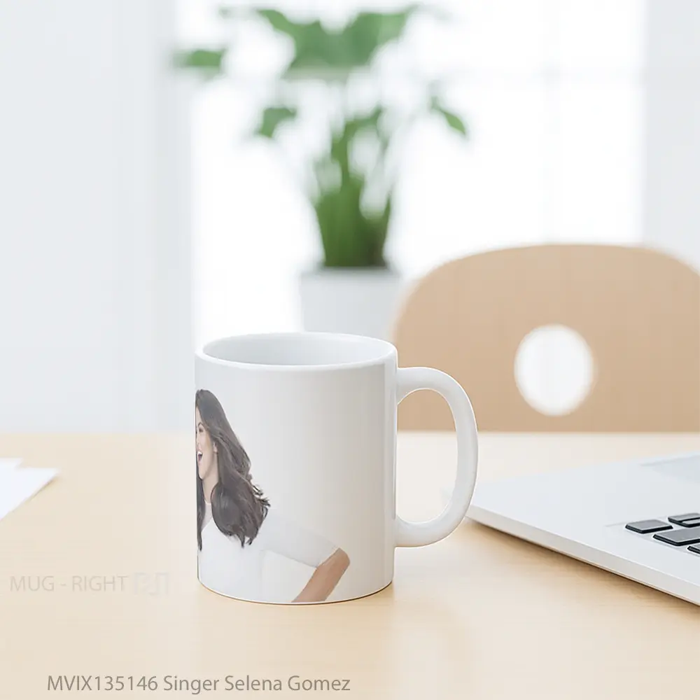 Mug Singer Selena Gomez Gelas Selebriti - All-side / Desain