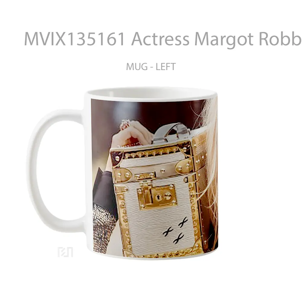 Mug Actress Margot Robbie Gelas Keramik Unik - All-side / Desain