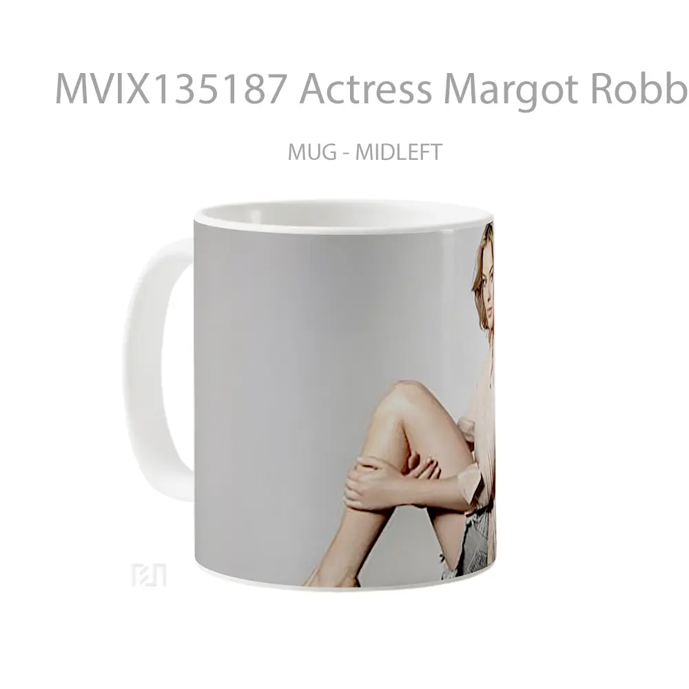 Mug Actress Margot Robbie Chestnut Gelas Keramik Unik - All-side / Desain