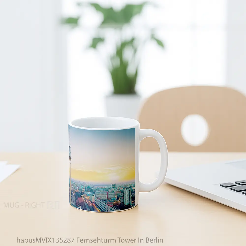 Mug Fernsehturm Tower In Berlin Gelas Keramik Unik - All-side / Desain