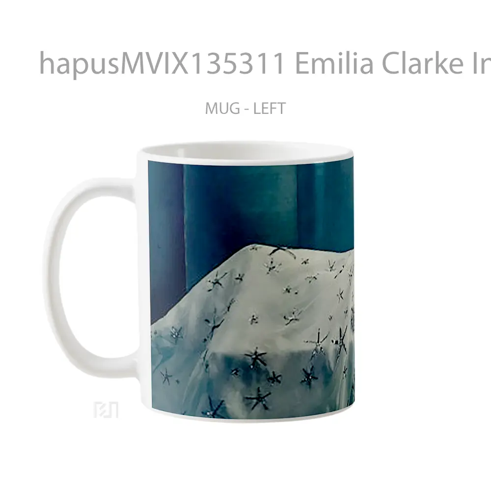 Mug Emilia Clarke In A White Dress Gelas Keramik Unik - All-side / Desain