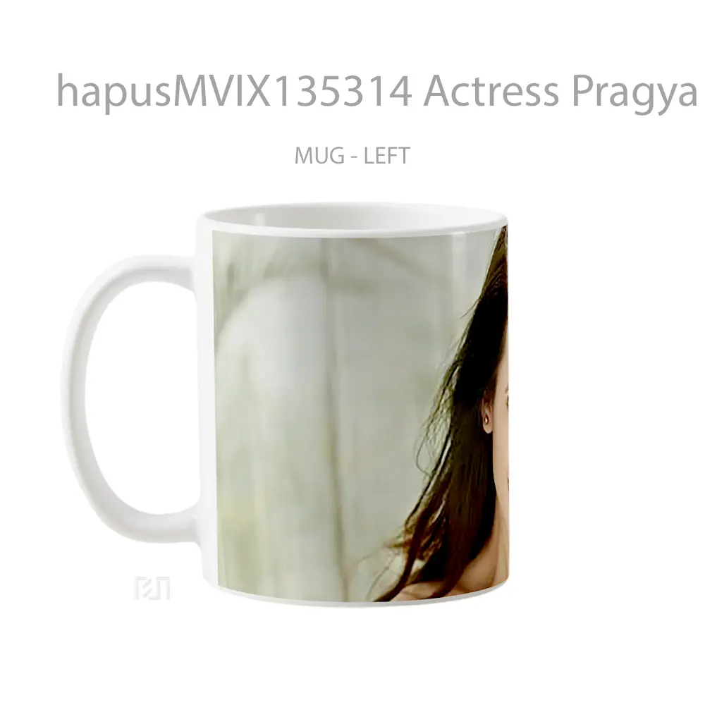 Mug Actress Pragya Jaiswal Gelas Keramik Unik - All-side / Desain