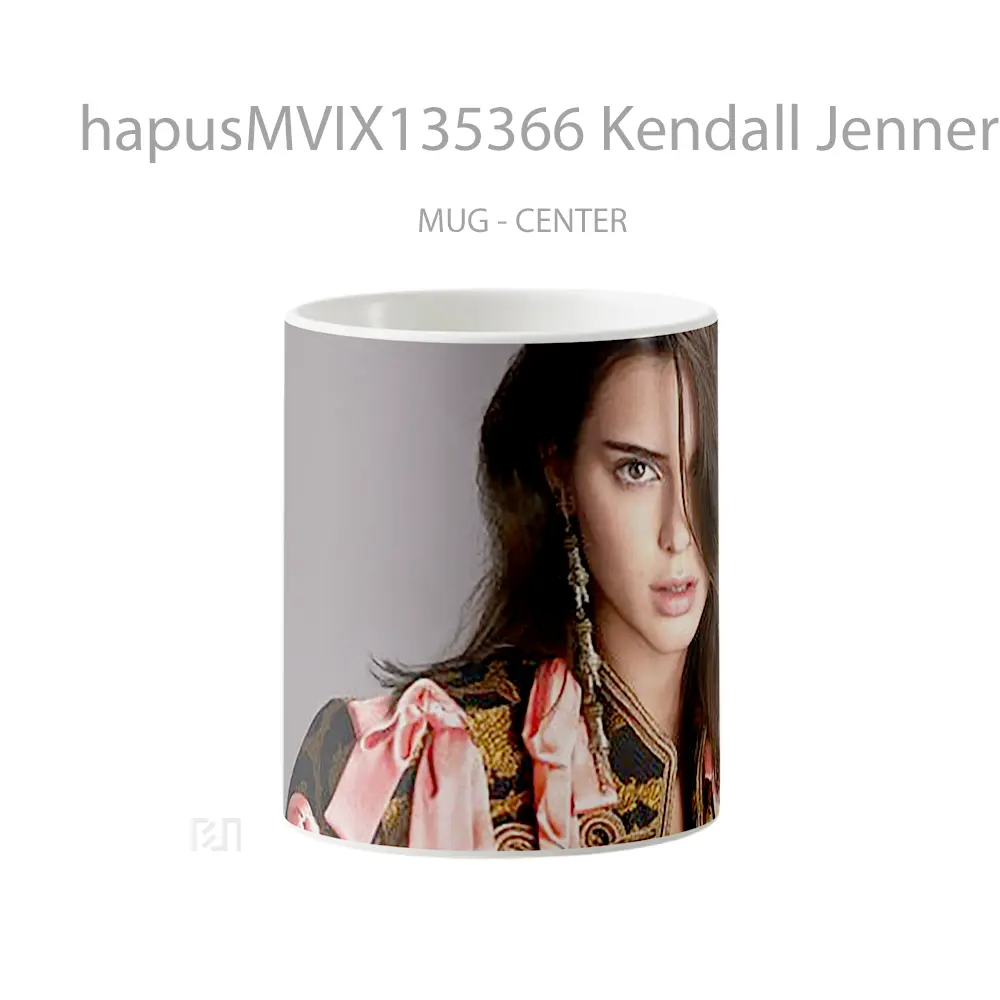 Mug Kendall Jenner At Us Vogue Gelas Selebriti