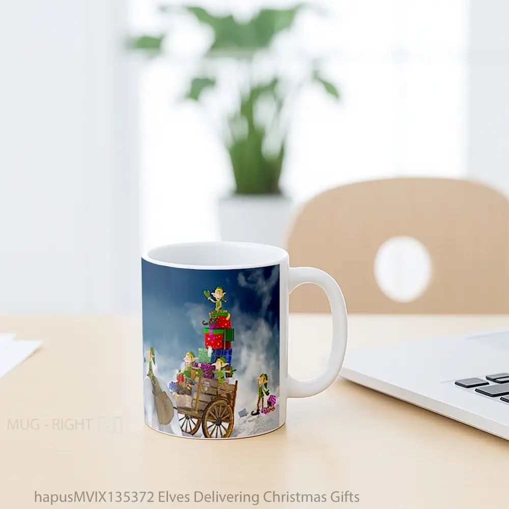 Mug Elves Delivering Christmas Gifts Gelas Fantasi - All-side / Desain