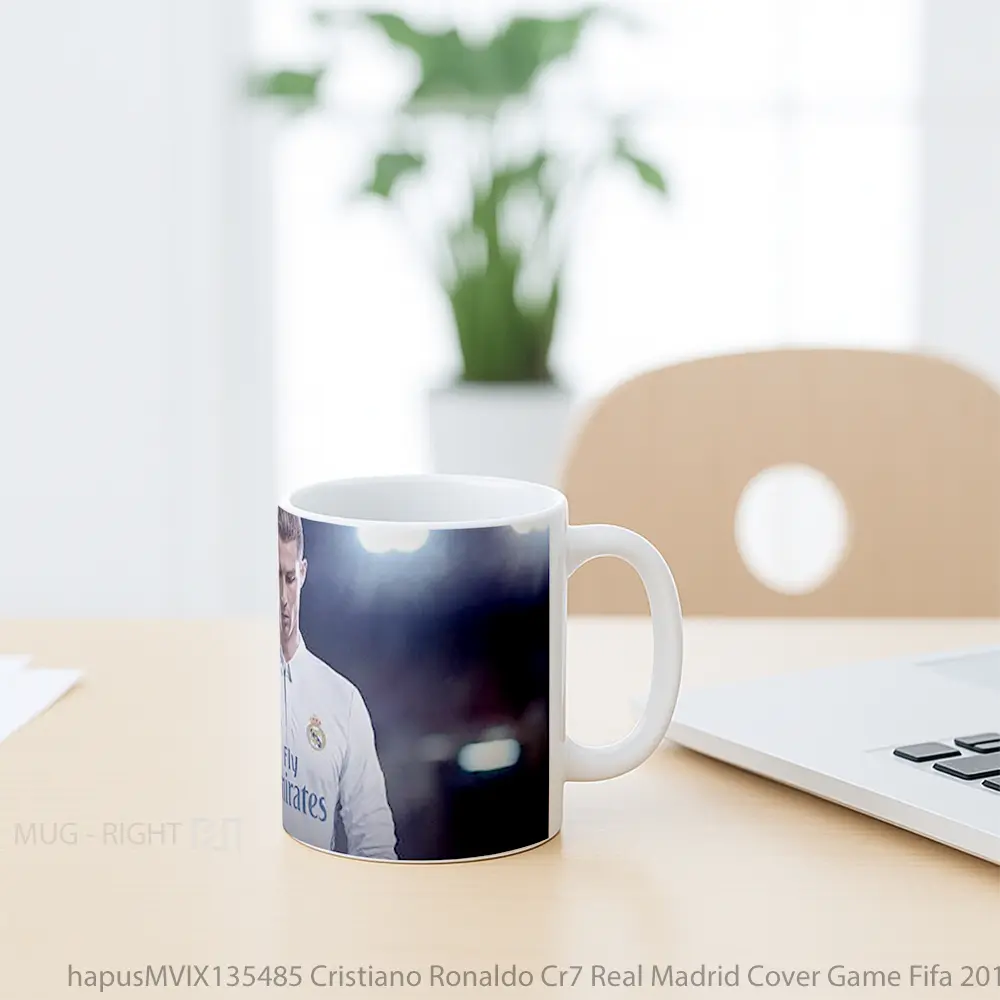Mug Cristiano Ronaldo Cr7 Real Madrid Cover Game Fifa 2018 Cangkir Gamer - All-side / Desain