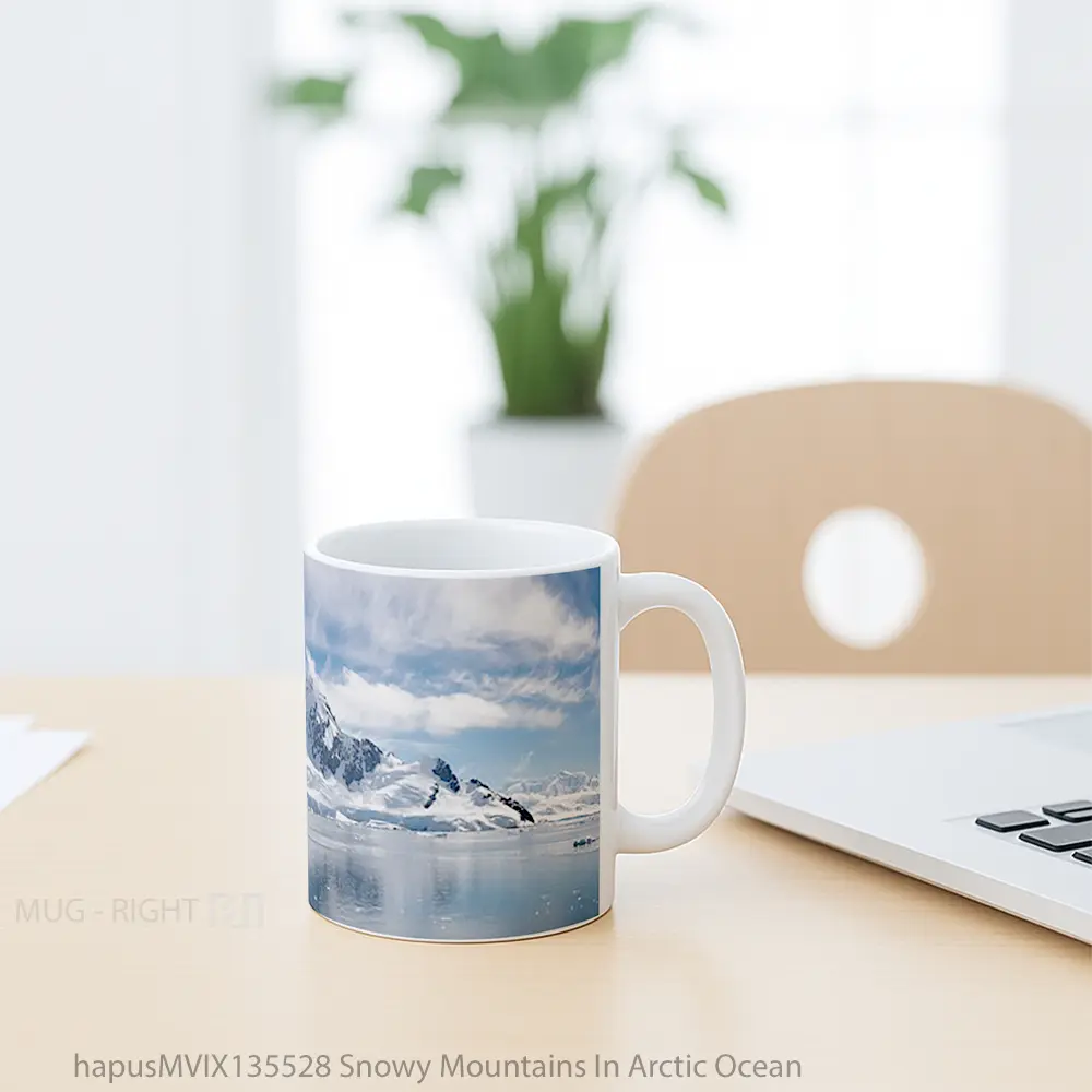 Mug Snowy Mountains In Arctic Ocean Gelas Pemandangan Alam - All-side / Desain