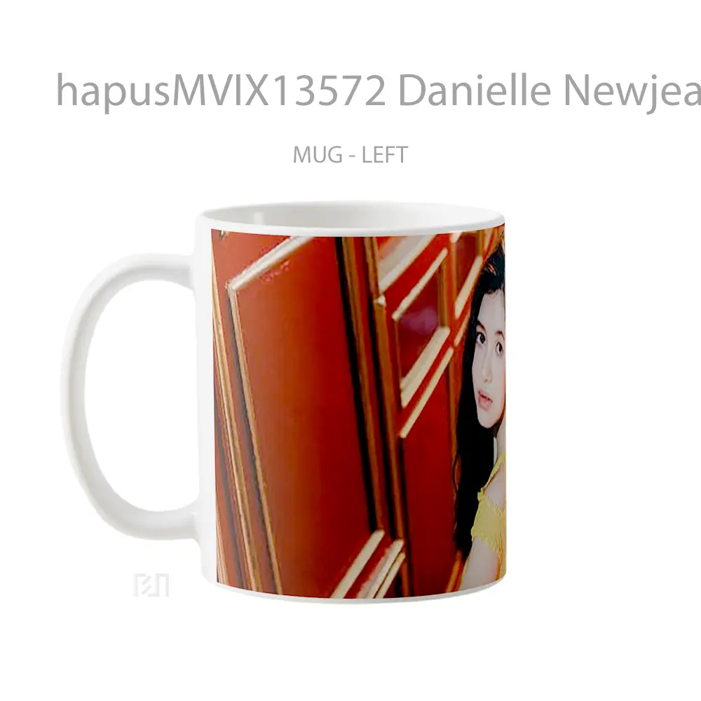 Mug Danielle Newjeans Gelas Keramik Unik - All-side / Desain