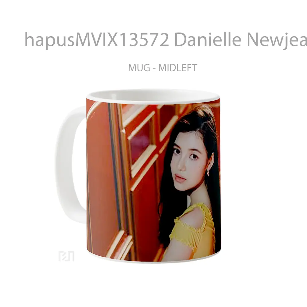 Mug Danielle Newjeans Gelas Keramik Unik - All-side / Desain