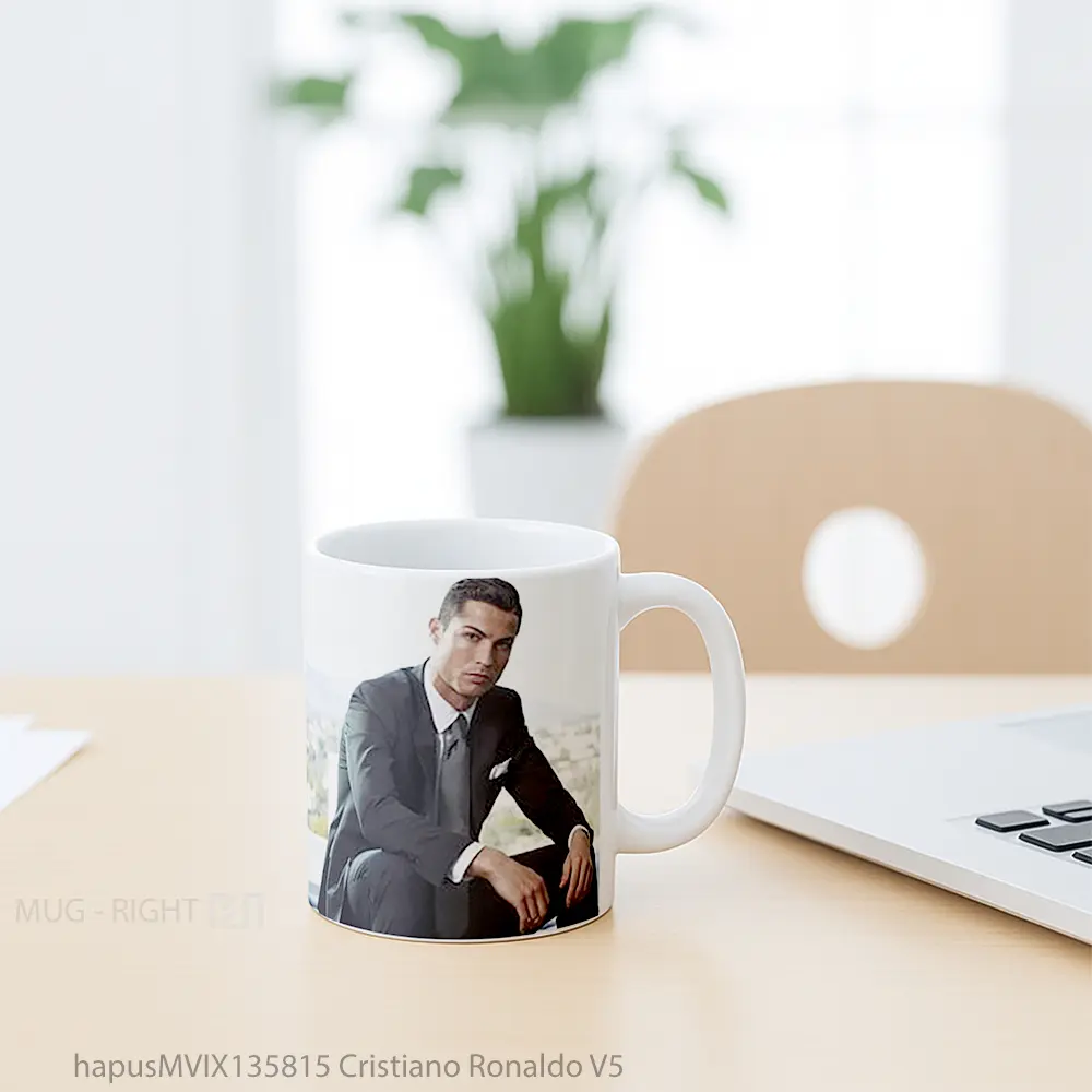 Mug Cristiano Ronaldo V5 Gelas Keramik Unik - All-side / Desain