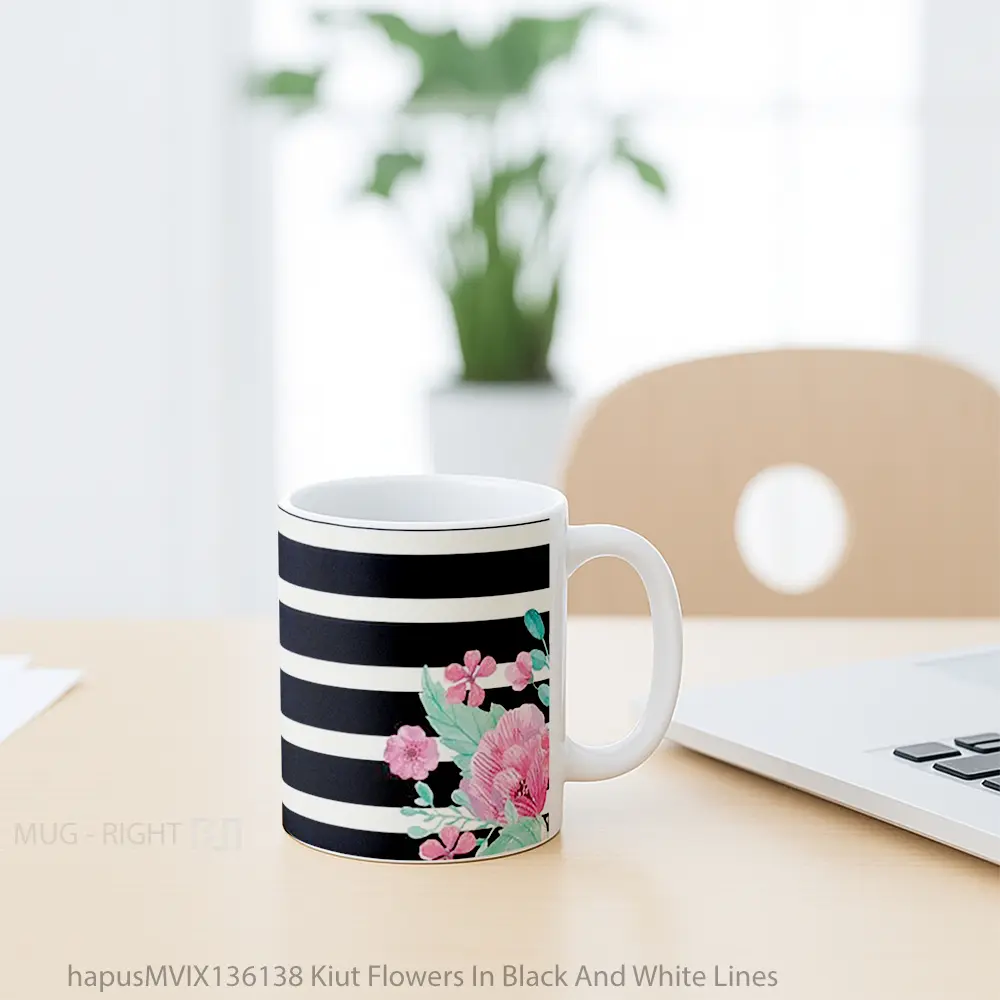 Mug Kiut Flowers In Black And White Lines Gelas Pemandangan Alam - All-side / Desain