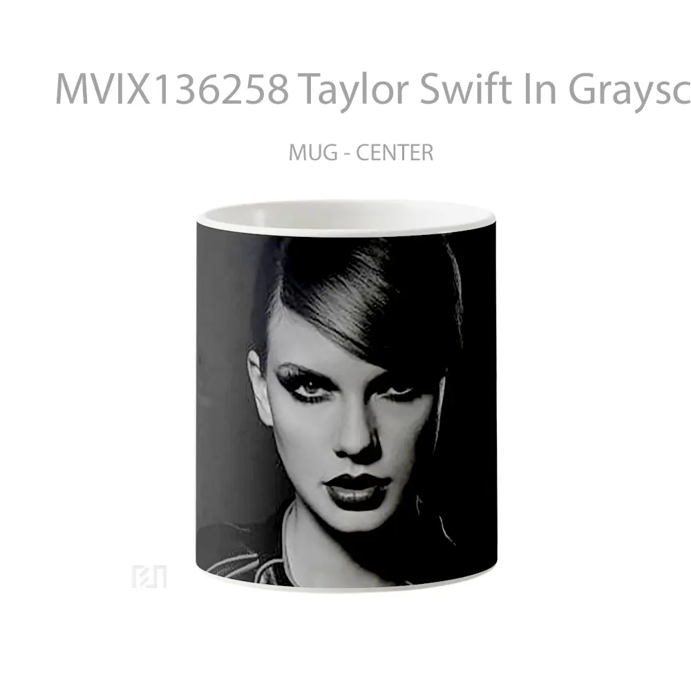 Mug Taylor Swift In Grayscale Gelas Selebriti
