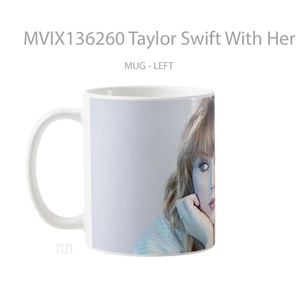 Mug Taylor Swift With Her Hands On Her Chin Gelas Selebriti - All-side / Desain