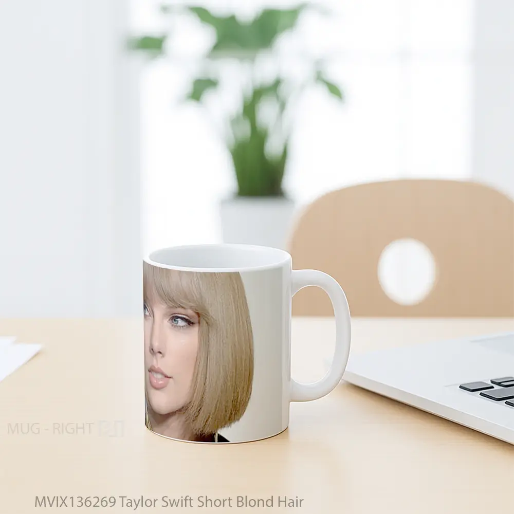Mug Taylor Swift Short Blond Hair Gelas Selebriti - All-side / Desain