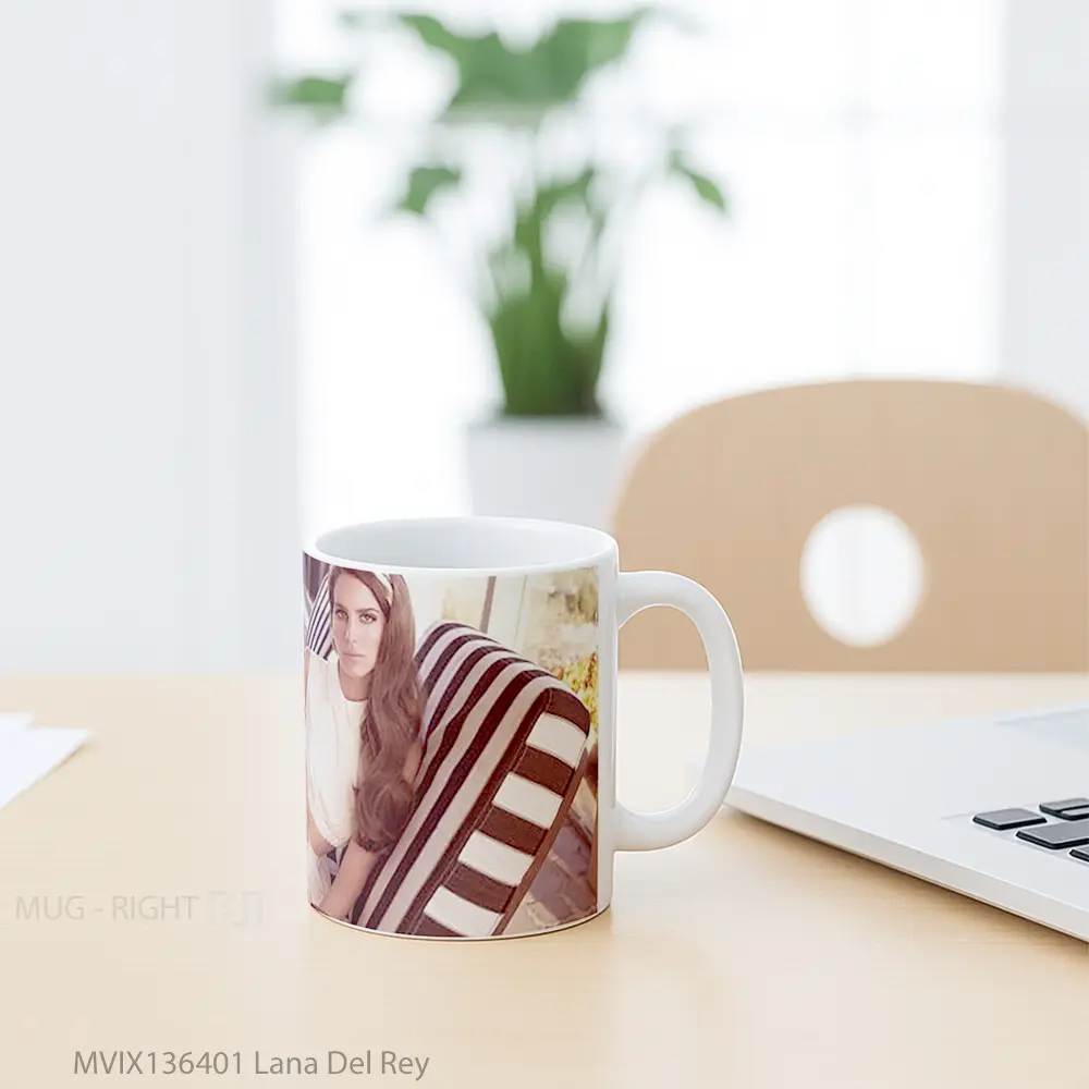 Mug Lana Del Rey Gelas Keramik Unik - All-side / Desain