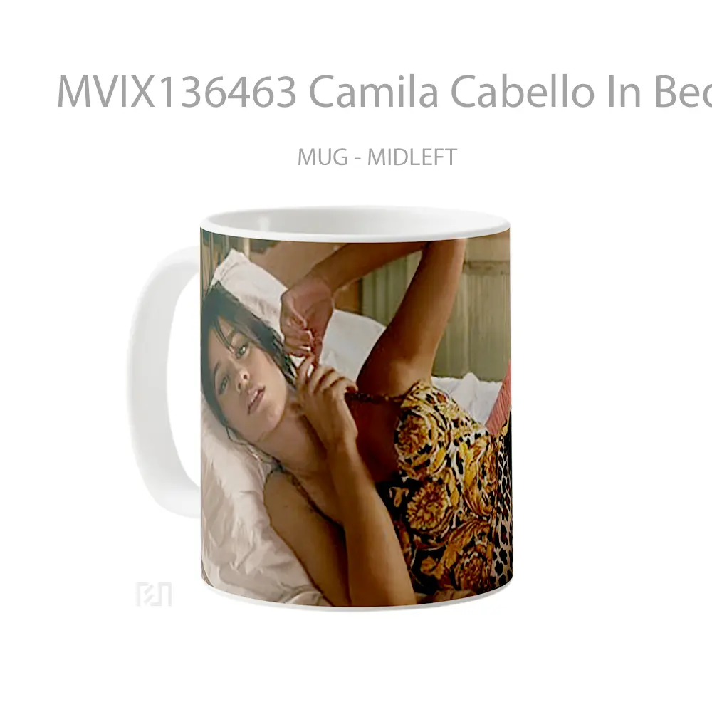 Mug Camila Cabello In Bed Gelas Selebriti - All-side / Desain