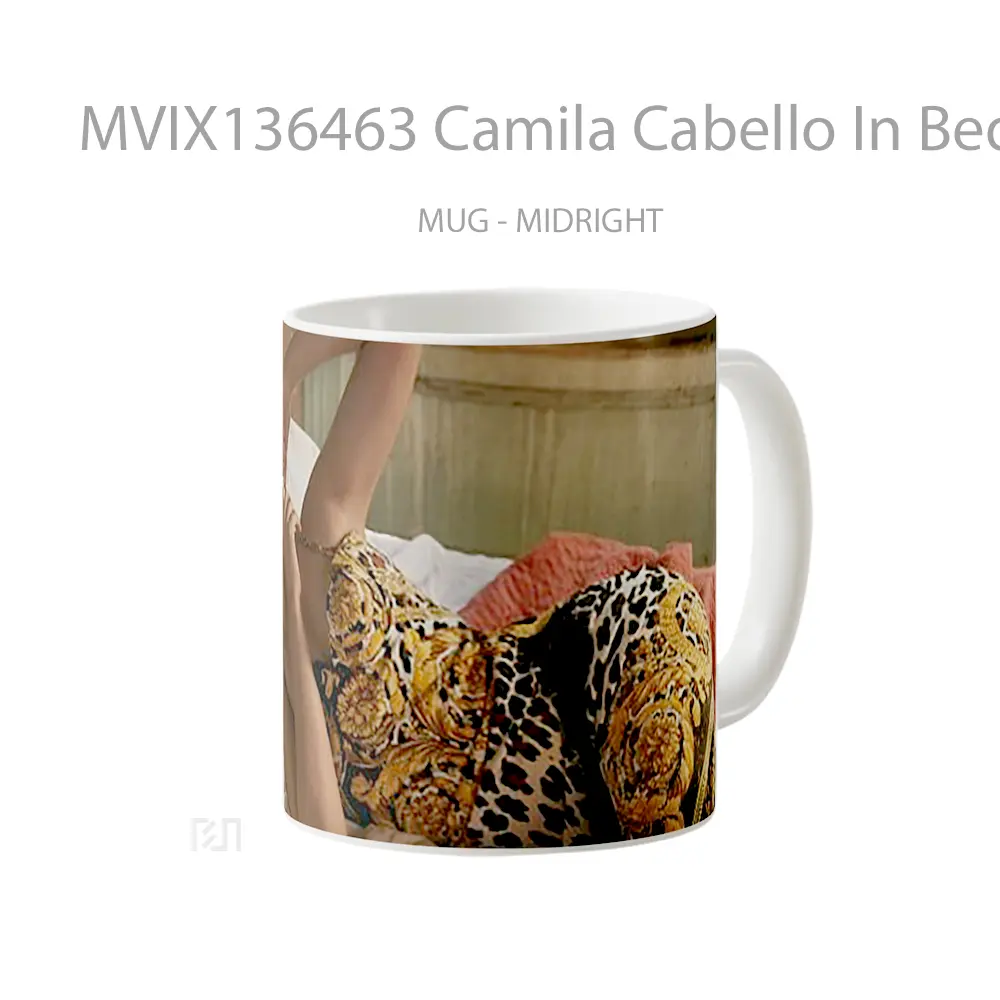 Mug Camila Cabello In Bed Gelas Selebriti - All-side / Desain