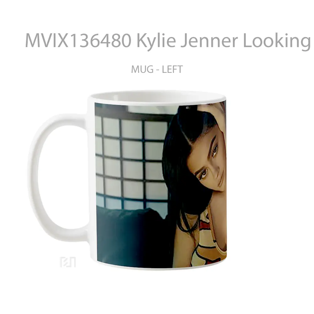 Mug Kylie Jenner Looking At The Camera Gelas Selebriti - All-side / Desain