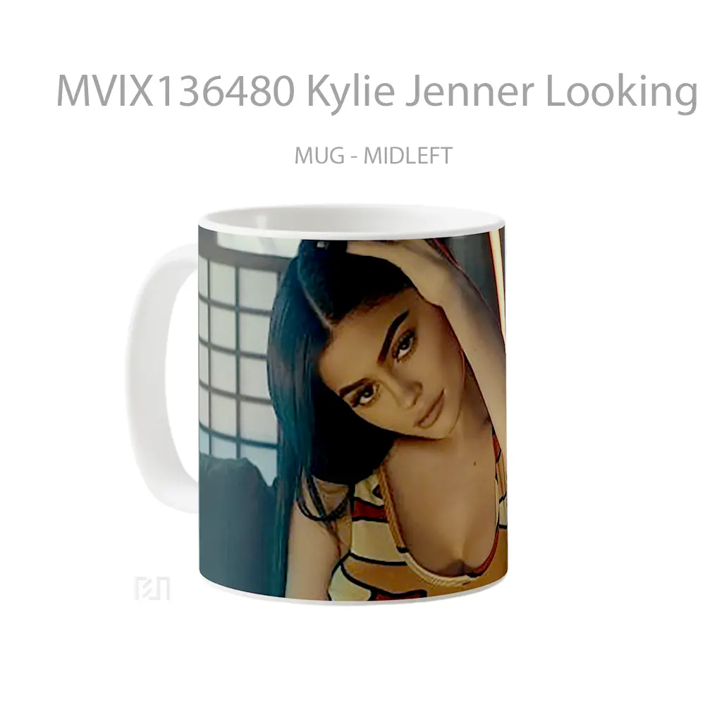 Mug Kylie Jenner Looking At The Camera Gelas Selebriti - All-side / Desain