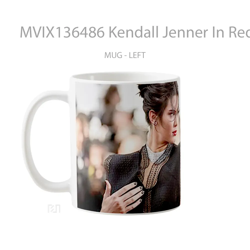 Mug Kendall Jenner In Red Carpet Gelas Selebriti - All-side / Desain