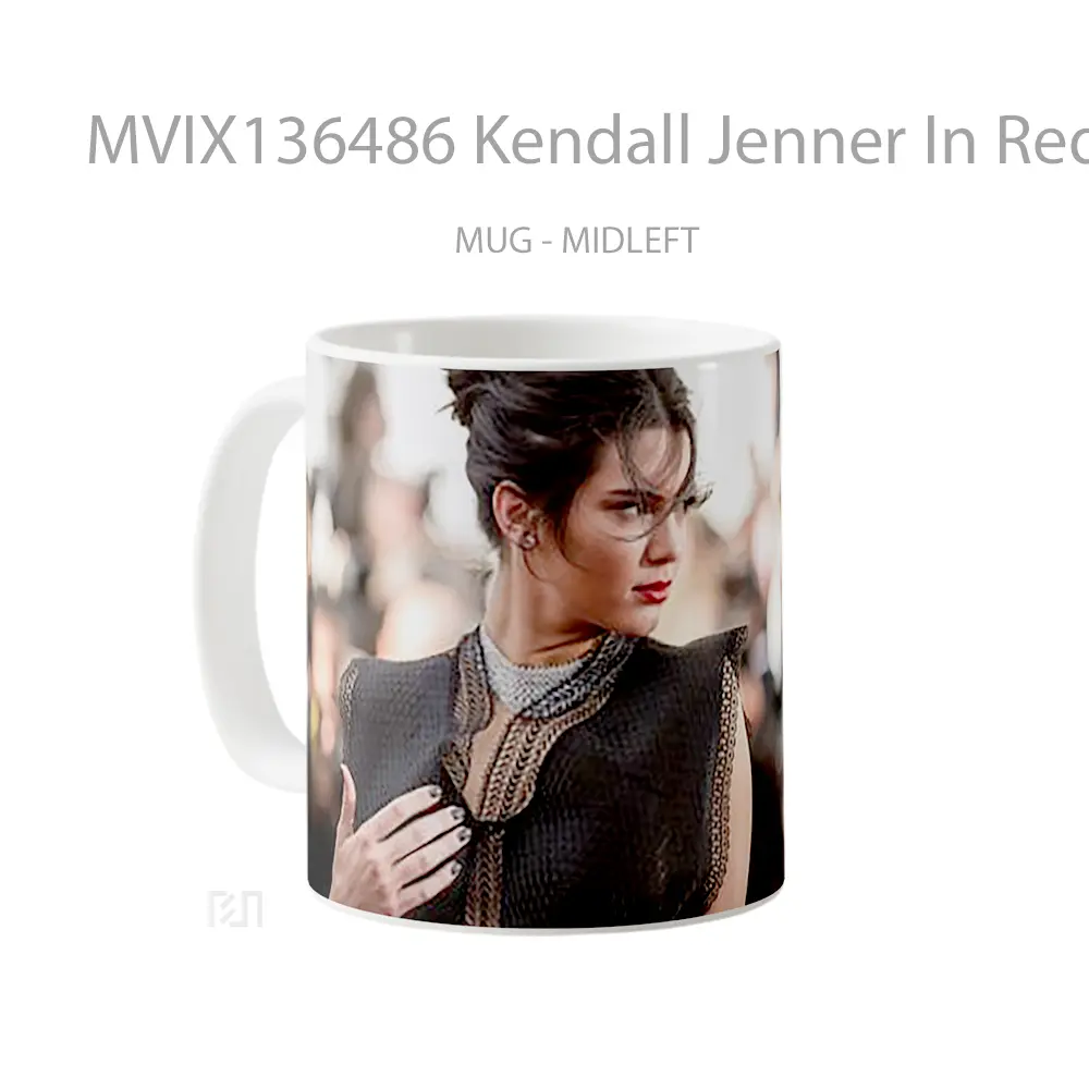 Mug Kendall Jenner In Red Carpet Gelas Selebriti - All-side / Desain