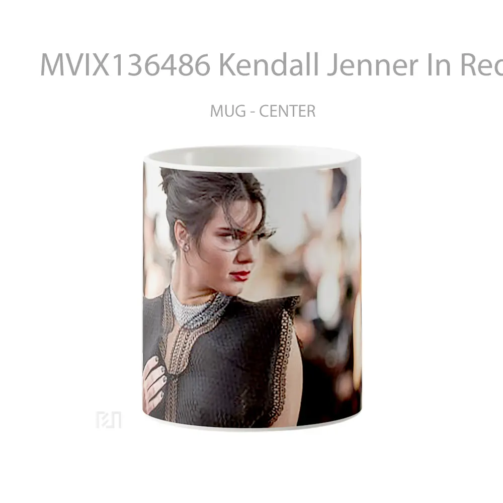Mug Kendall Jenner In Red Carpet Gelas Selebriti