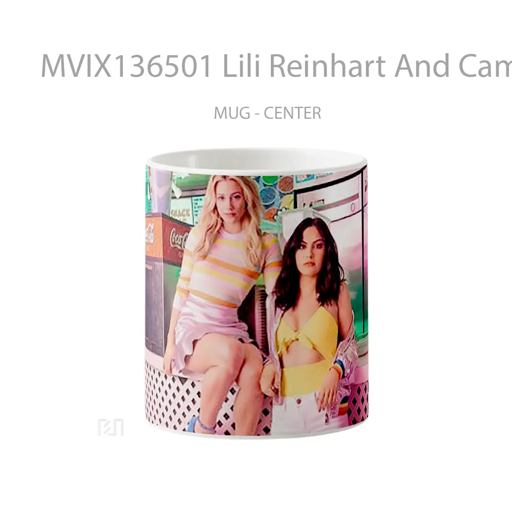 Mug Lili Reinhart And Camila Mendes In Diner Gelas Selebriti