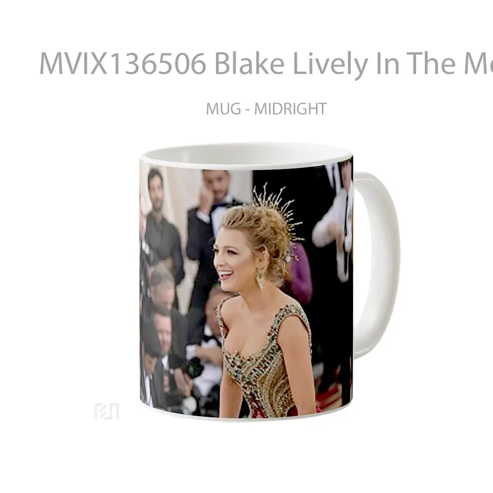 Mug Blake Lively In The Met Red Carpet Gelas Keramik Unik - All-side / Desain