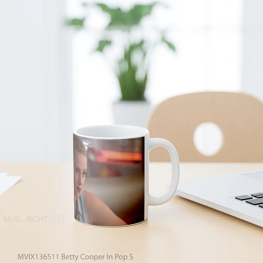 Mug Betty Cooper In Pop S Gelas Keramik Unik - All-side / Desain