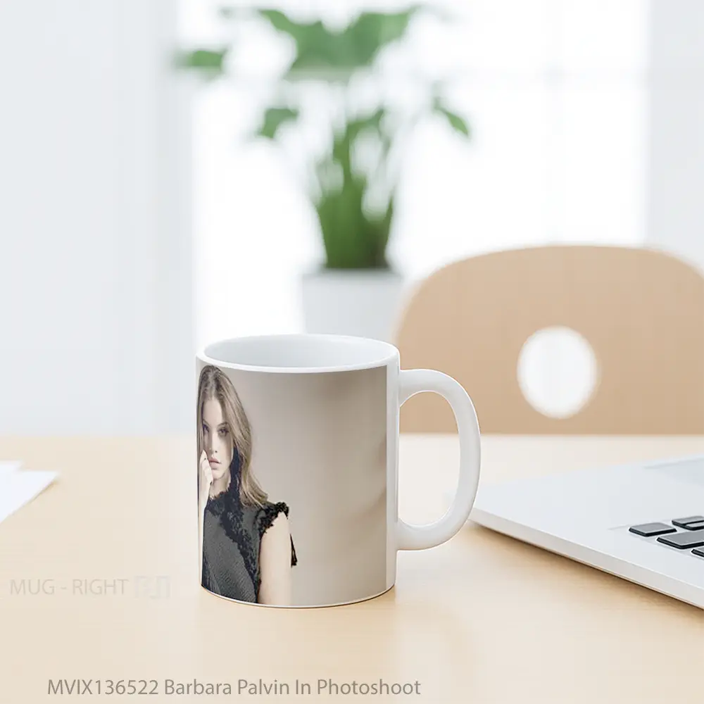 Mug Barbara Palvin In Photoshoot Gelas Keramik Unik - All-side / Desain