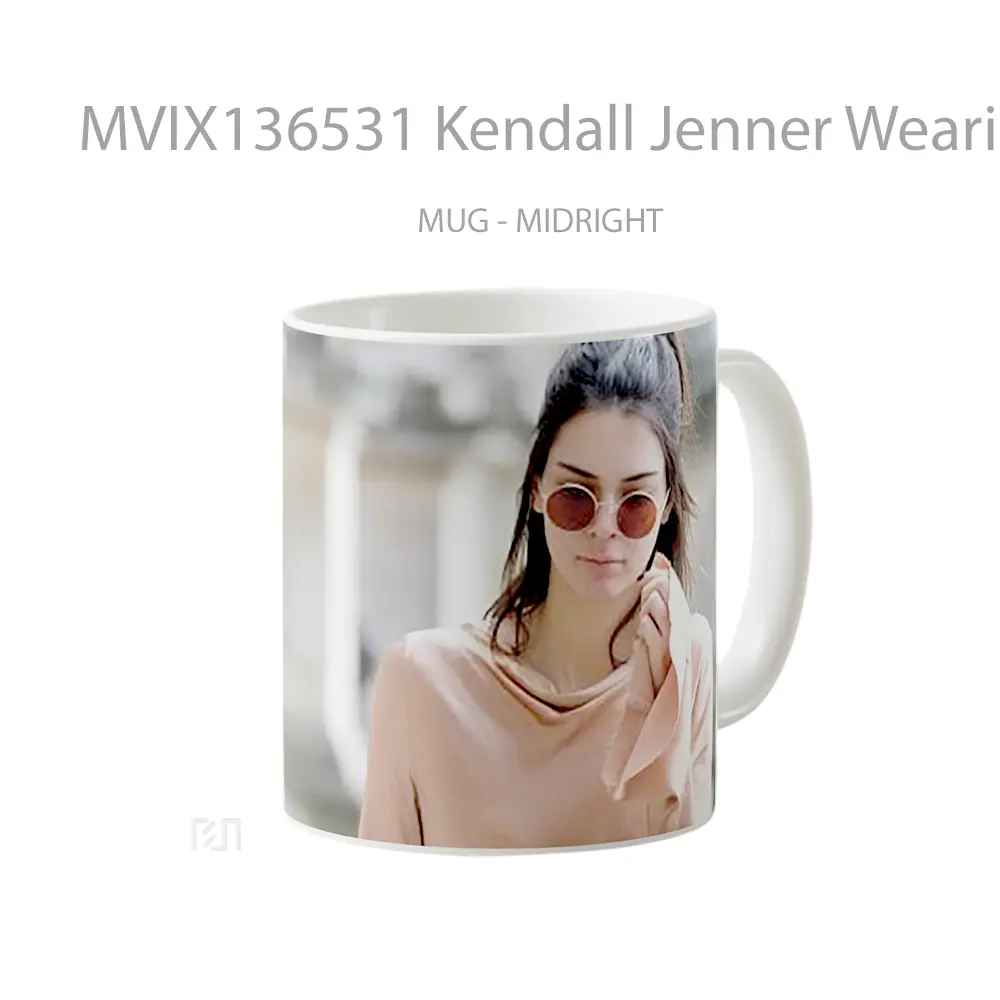 Mug Kendall Jenner Wearing Sunglasses Gelas Selebriti - All-side / Desain