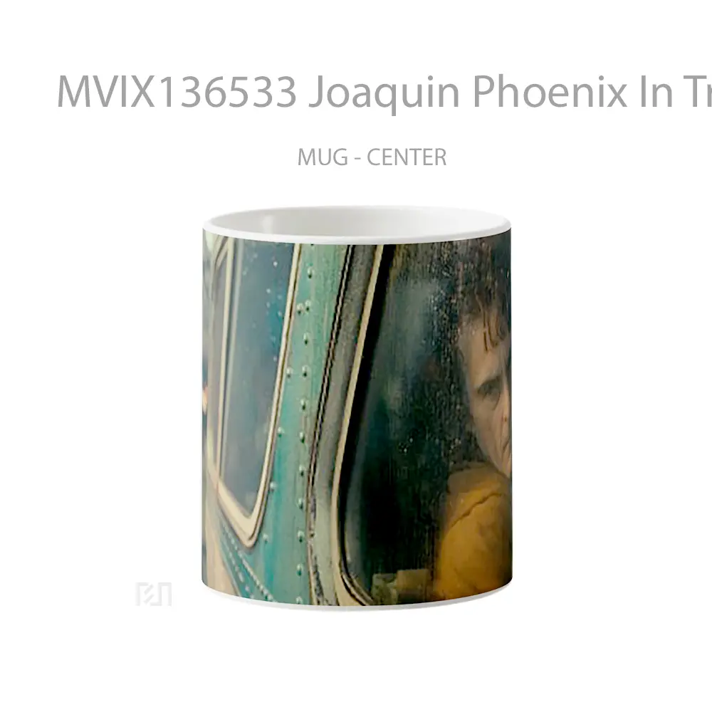 Mug Joaquin Phoenix In Train In Joker Gelas Superhero