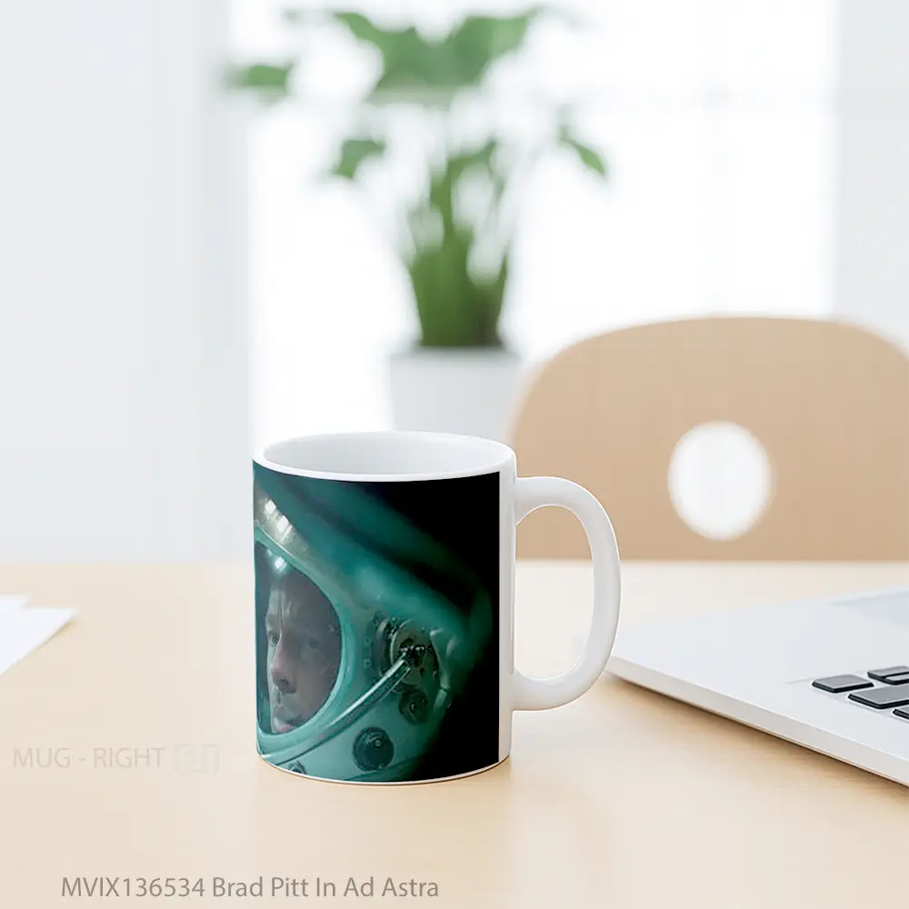Mug Brad Pitt In Ad Astra Gelas Selebriti - All-side / Desain