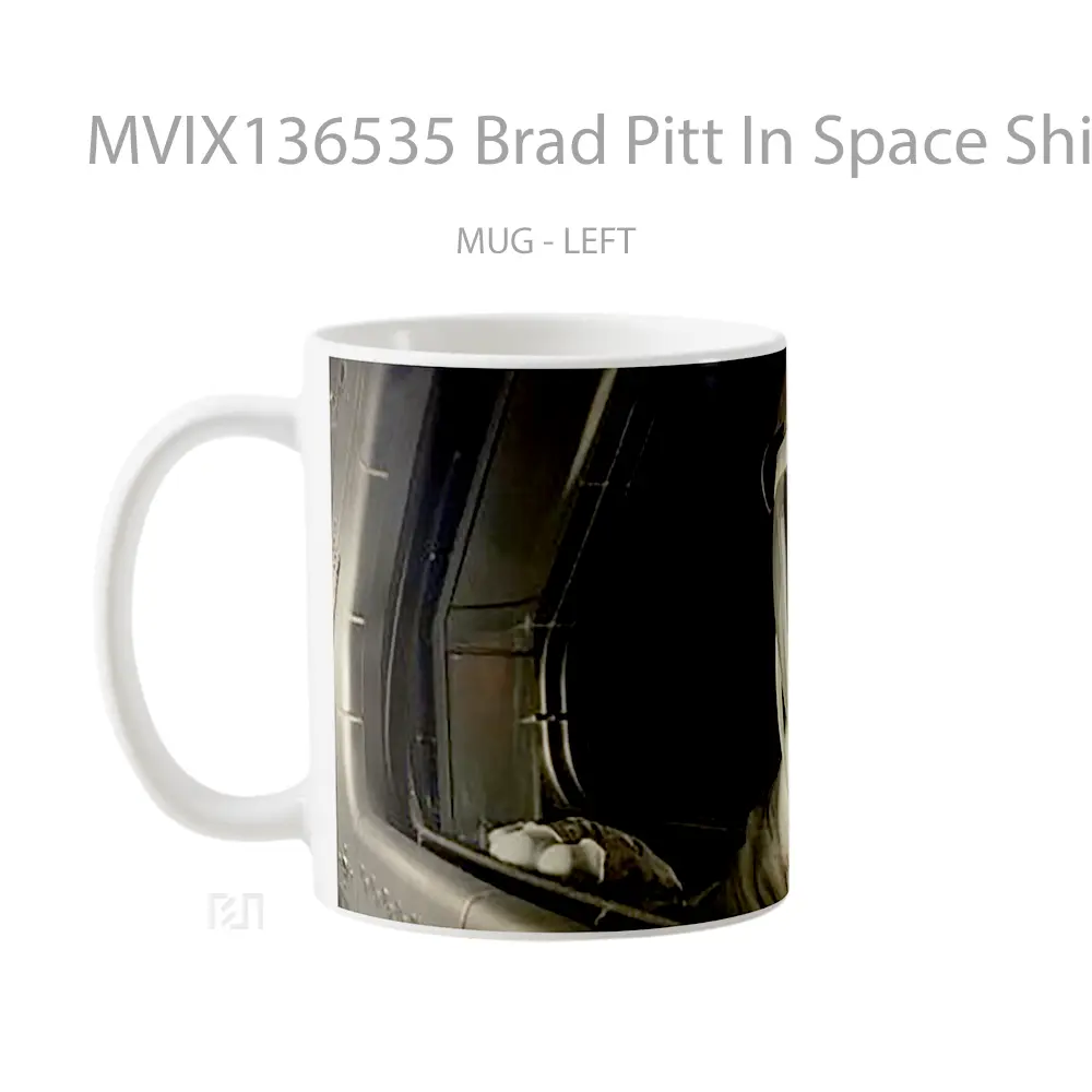Mug Brad Pitt In Space Ship For Ad Astra Gelas Selebriti - All-side / Desain
