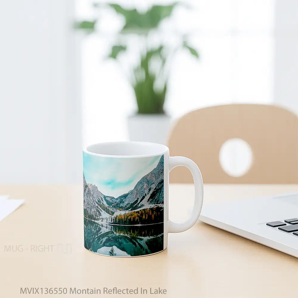 Mug Montain Reflected In Lake Gelas Pemandangan Alam - All-side / Desain